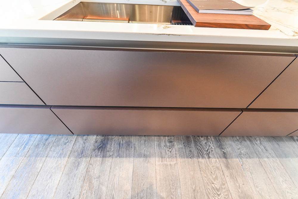 SieMatic S2 Modern Rose Gold Handleless Island with Lotus White Hideaway Pantry | photo 87