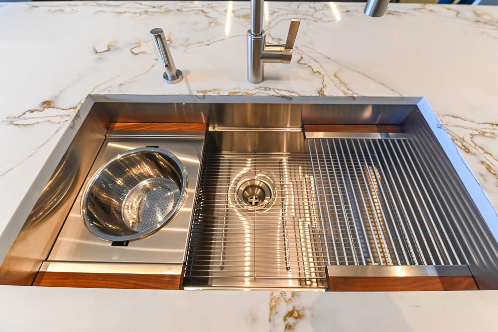 SieMatic S2 Modern Rose Gold Handleless Island with Lotus White Hideaway Pantry | photo 91