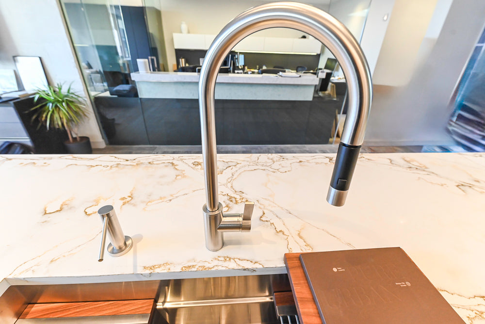 SieMatic S2 Modern Rose Gold Handleless Island with Lotus White Hideaway Pantry | photo 92