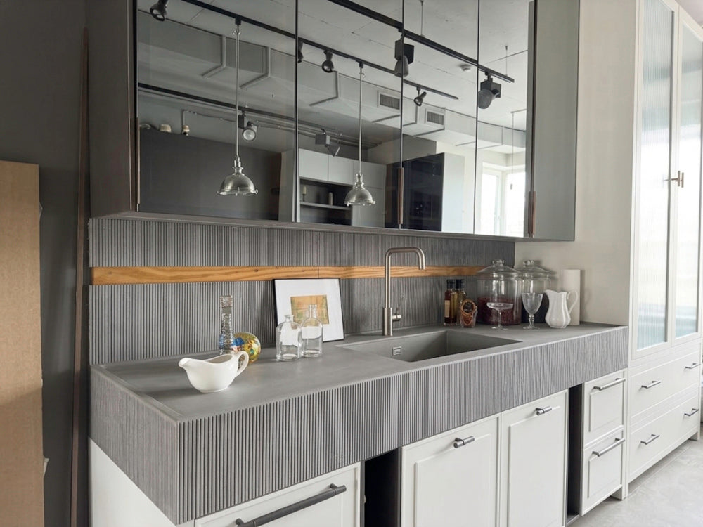 Binova Modern Wet Bar with Sink, Faucet & Mirrored Glass Cabinets