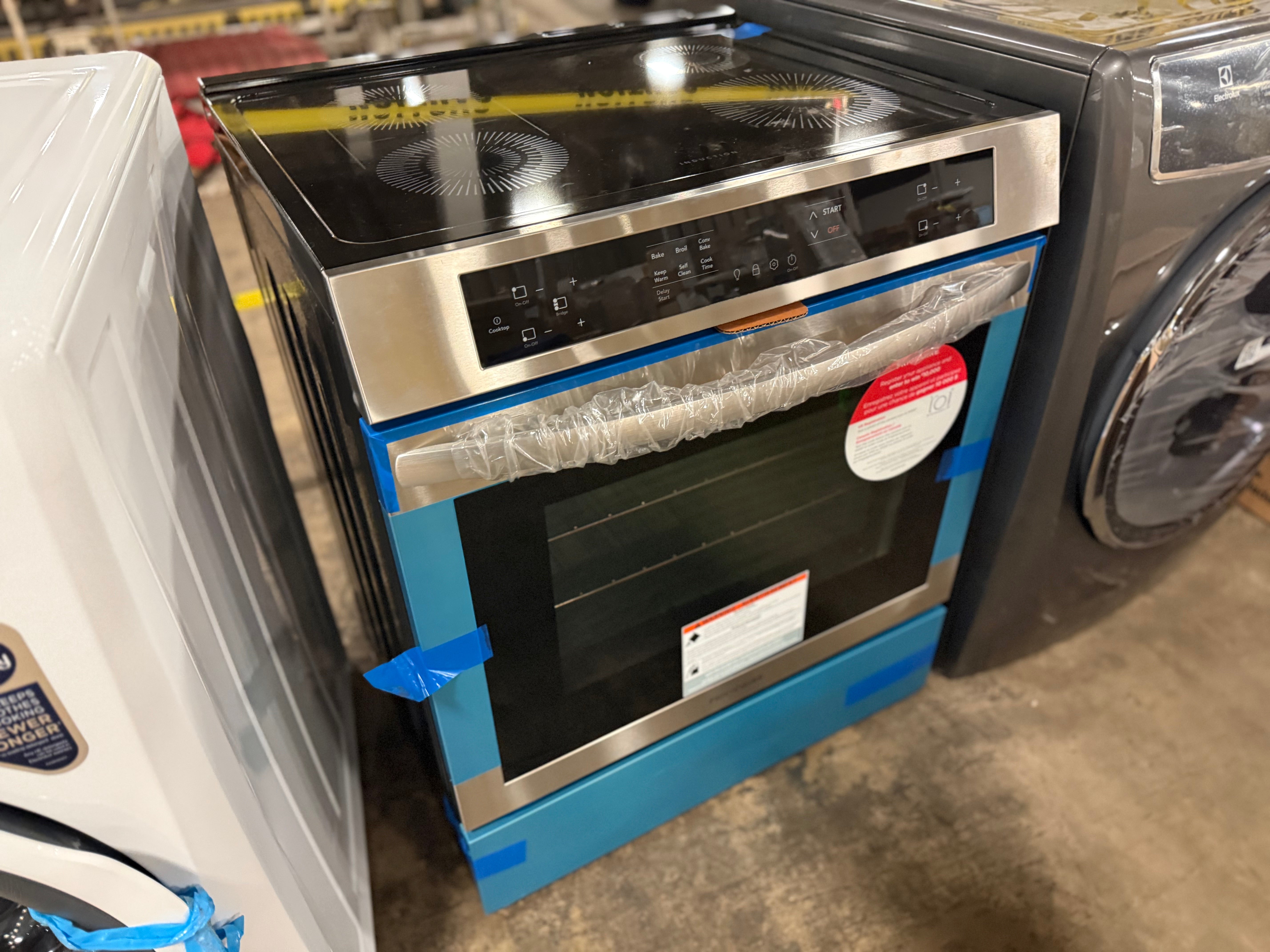 Frigidaire FCFI3083AS 30" Stainless Steel Freestanding Induction Range