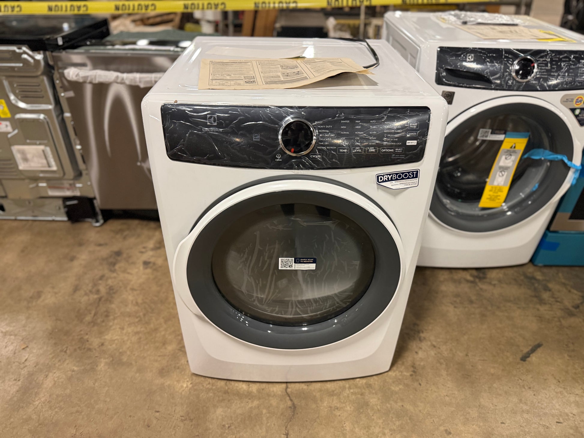 Modern Electrolux dryer ELFG7437AW featuring Instant Refresh and Fast Dry