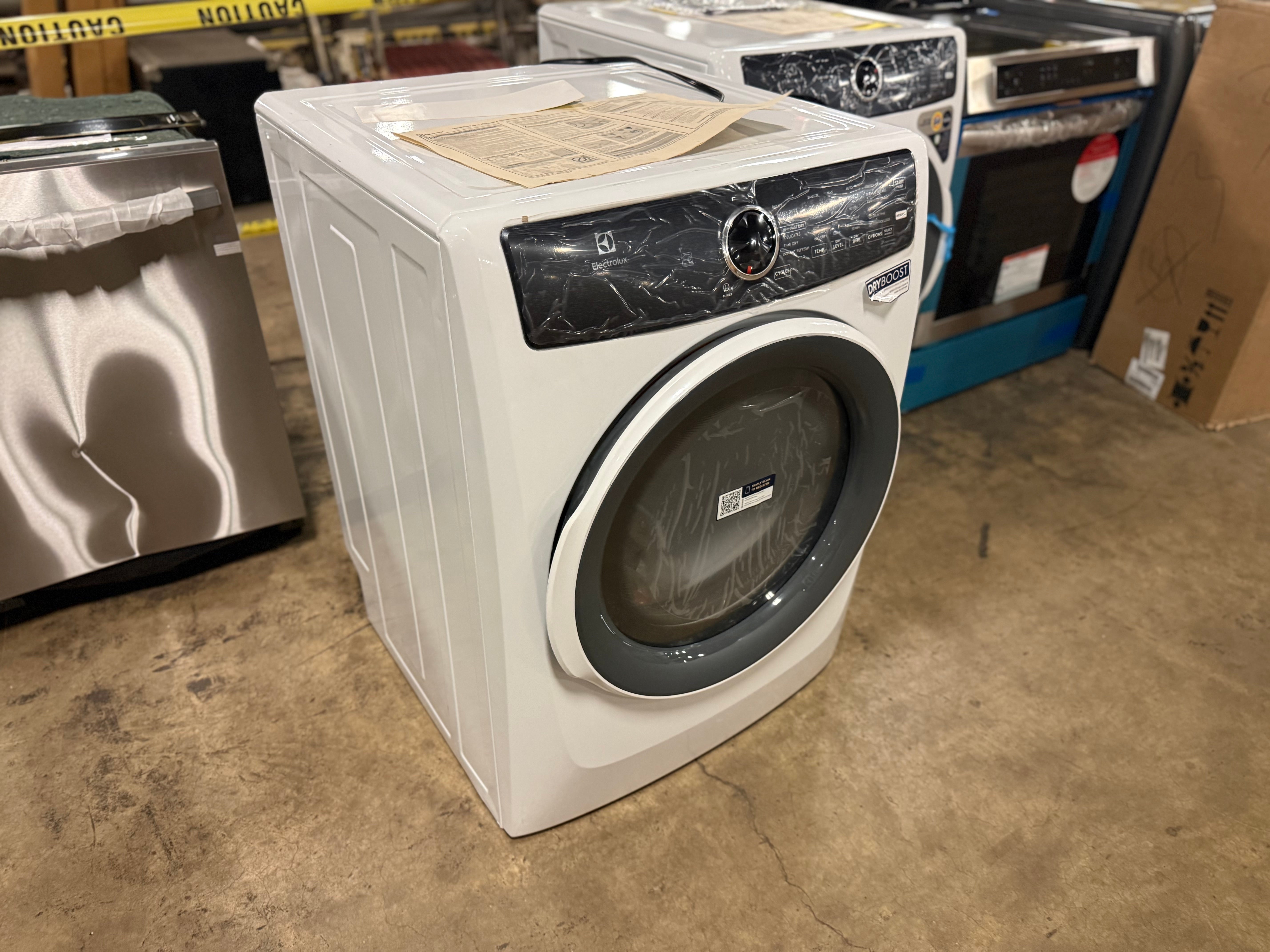 Energy Star certified Electrolux gas dryer with Perfect Steam technology