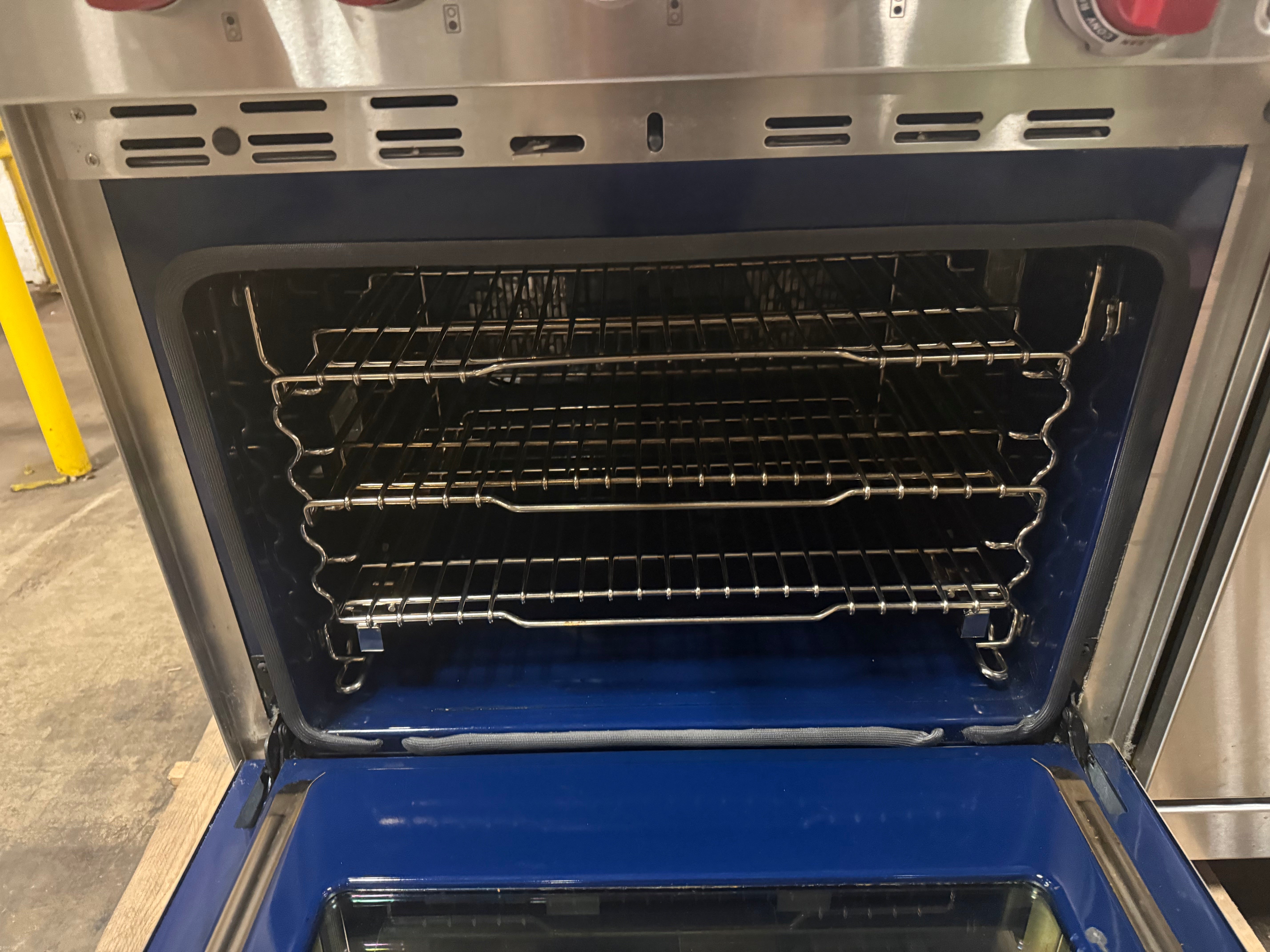 Wolf DF606CG 60" Stainless Steel Dual Fuel Range