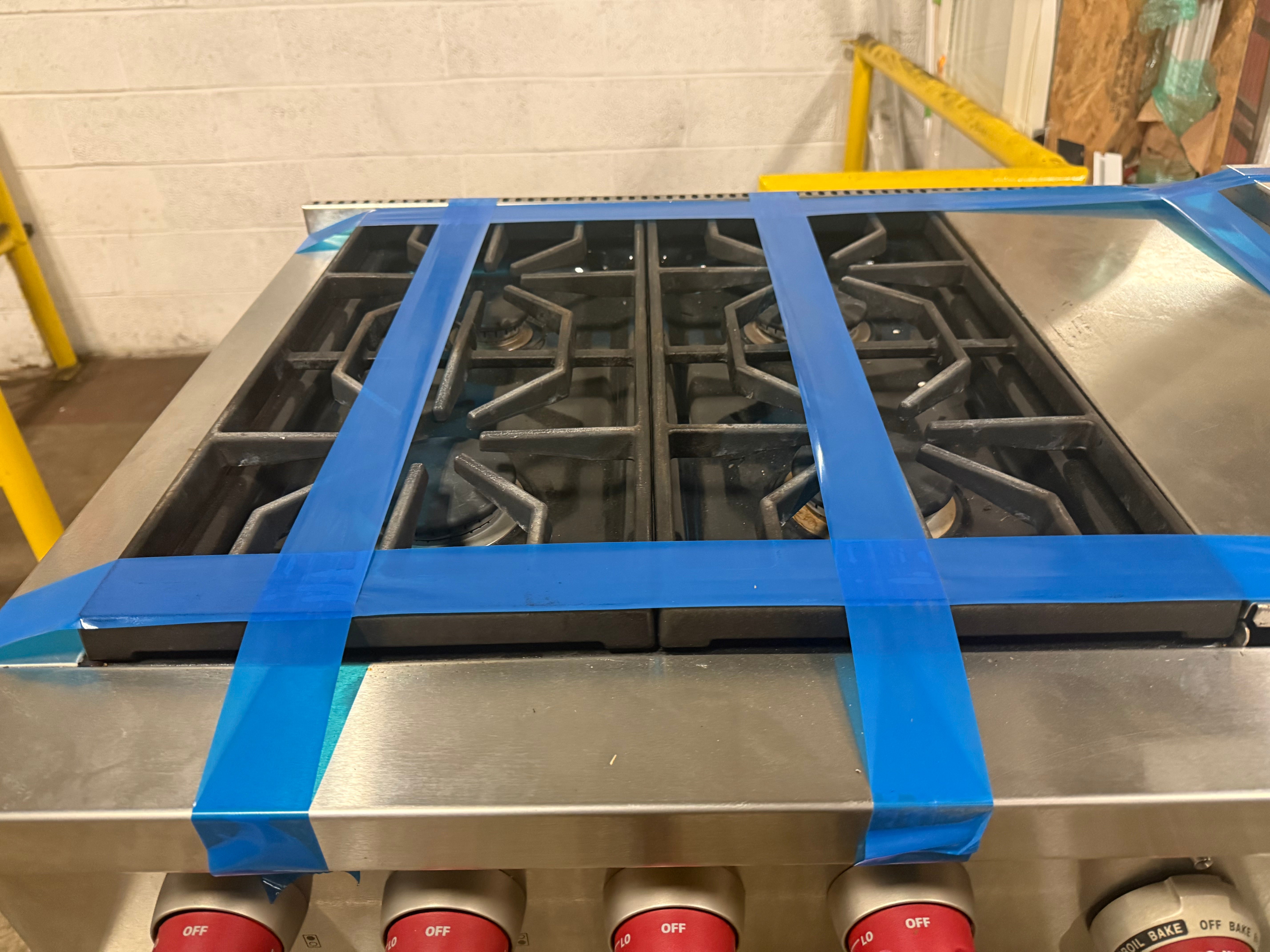 Wolf DF606CG 60" Stainless Steel Dual Fuel Range