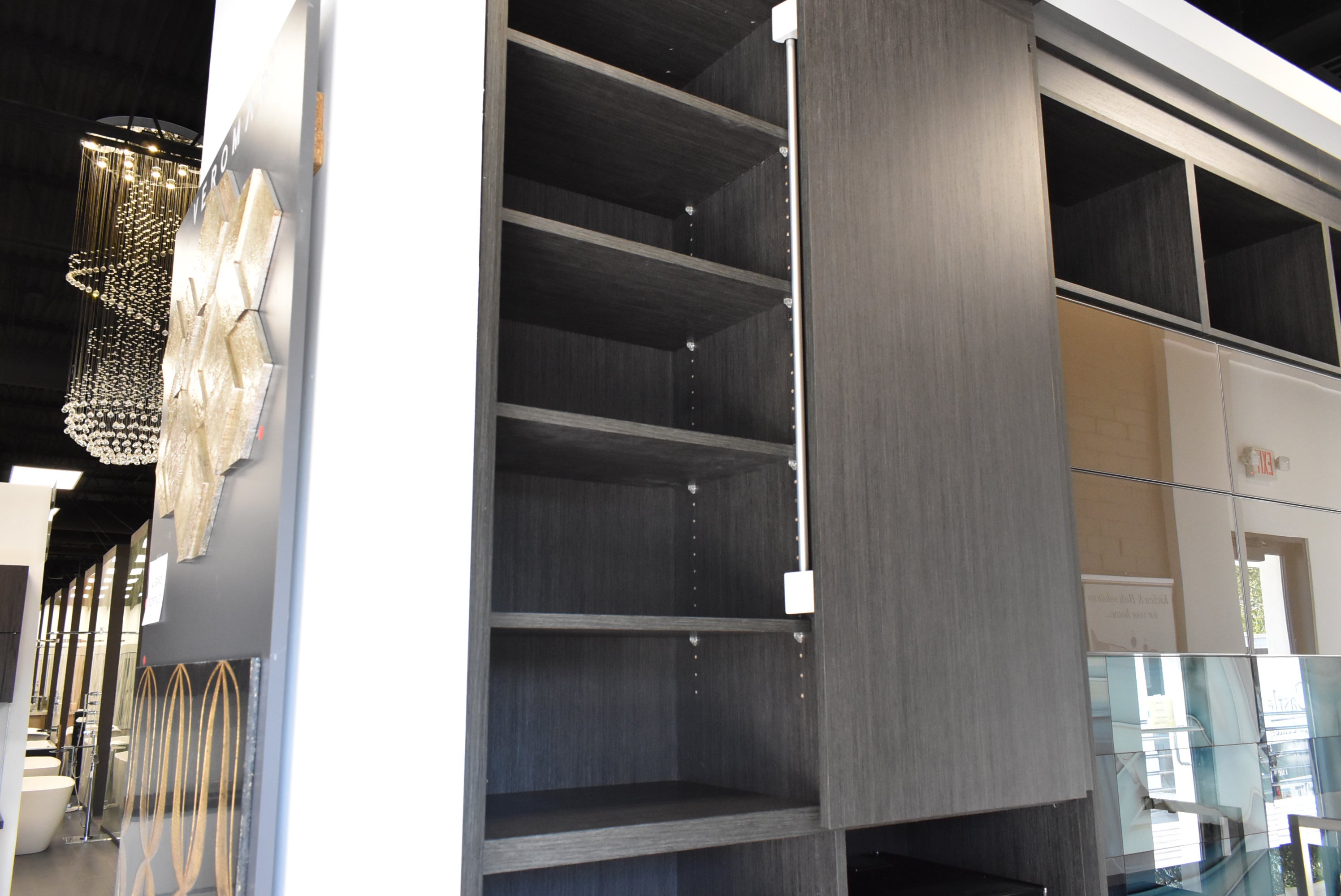 Composit Linea Touch Mocha Modern Showroom Display Kitchen