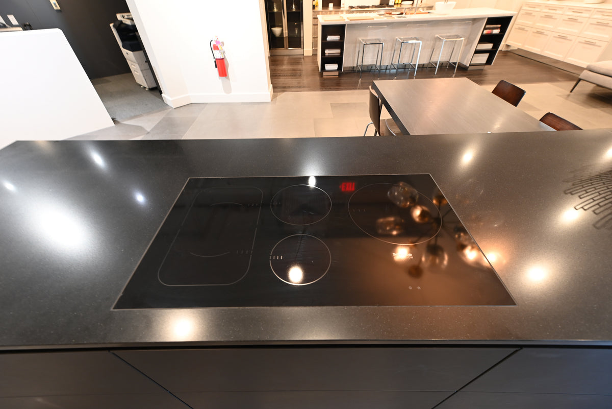 SieMatic Modern Black Kitchen with Island & Miele Appliances | photo 81