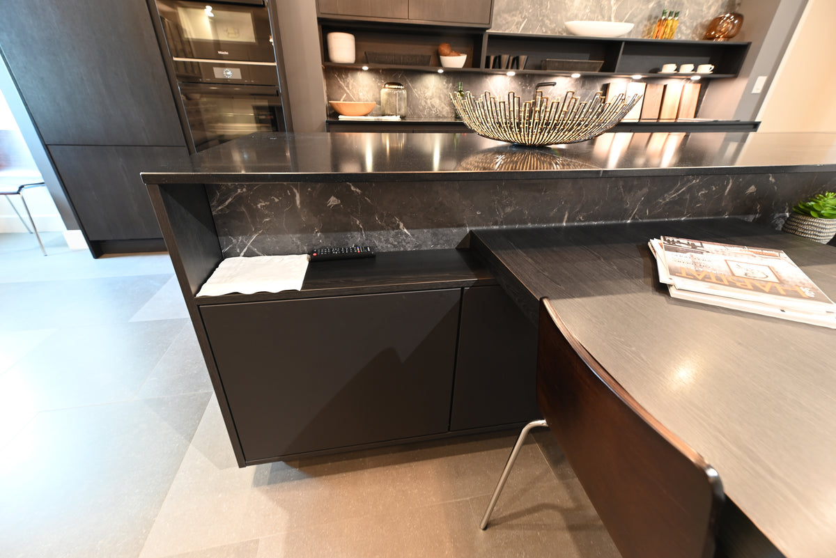 SieMatic Modern Black Kitchen with Island & Miele Appliances | photo 95