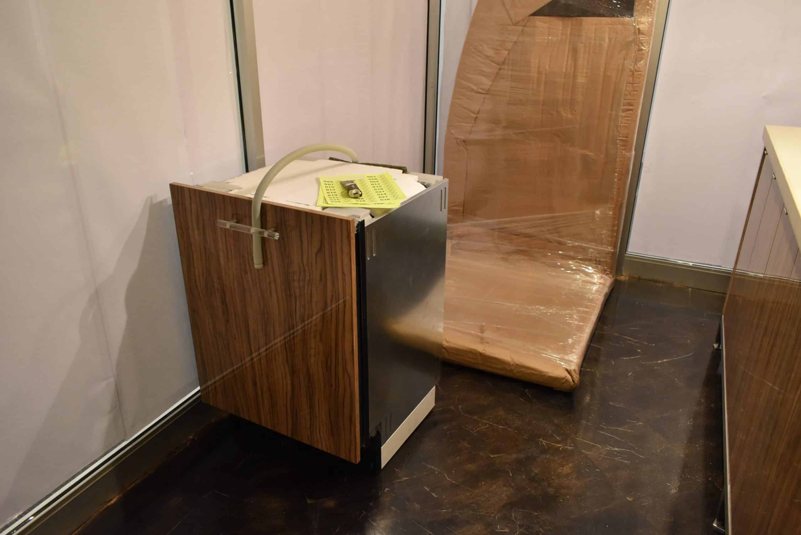 Downsview Olivewood Smooth Wood Modern Showroom Display Kitchen