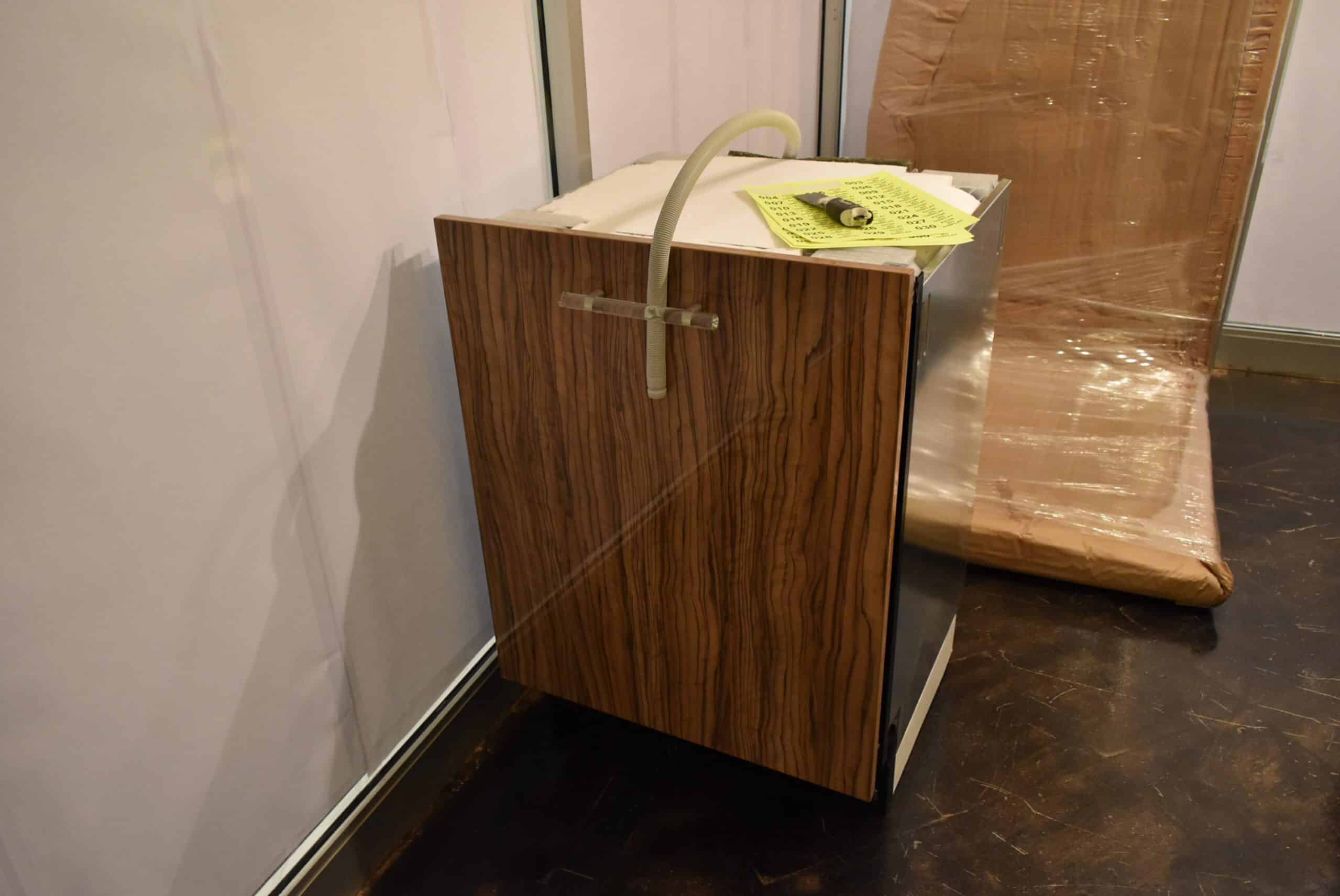 Downsview Olivewood Smooth Wood Modern Showroom Display Kitchen