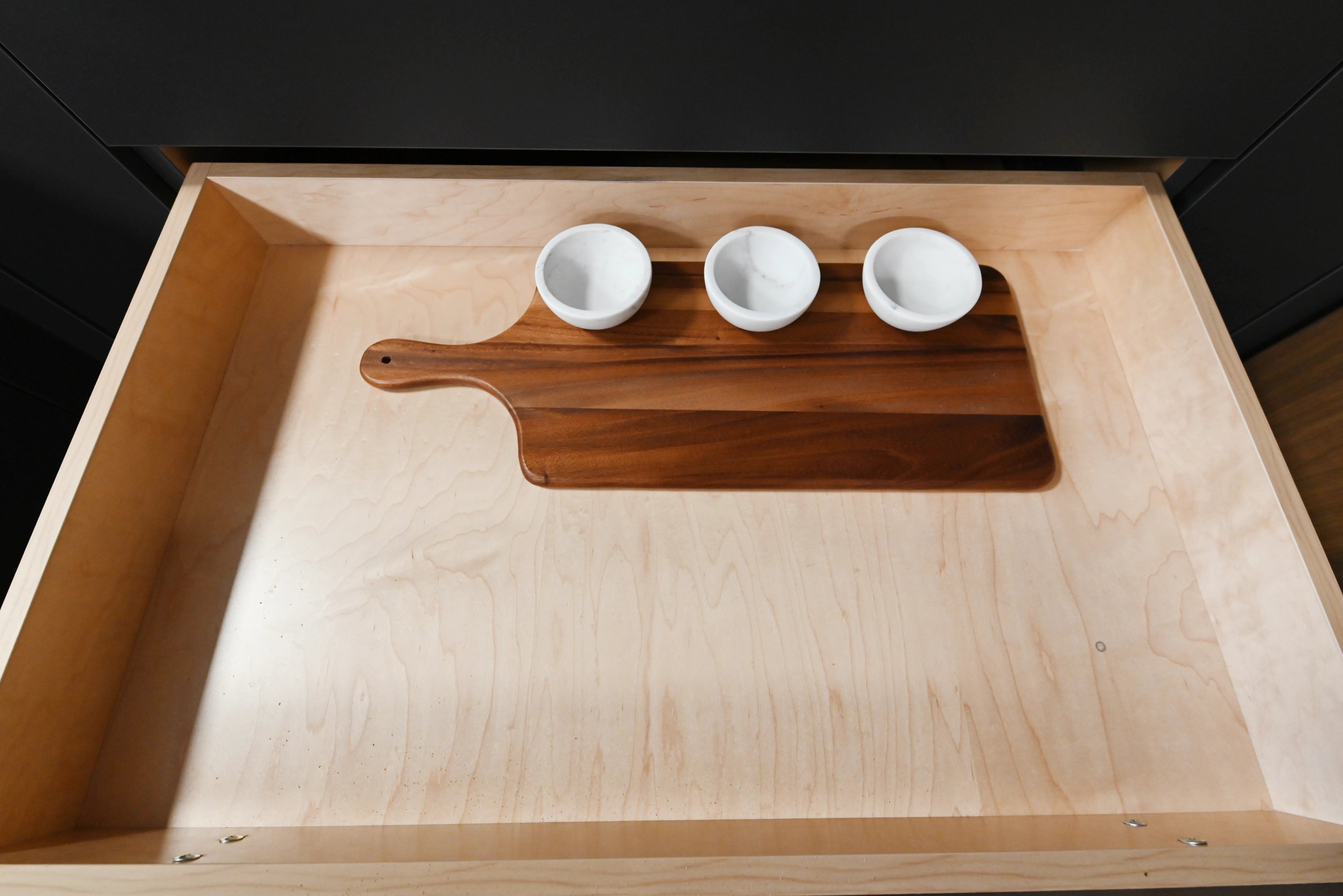 Lusso Eco-Friendly Natural Wood Modern Showroom Display Kitchen