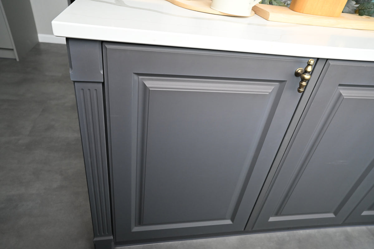 Wren Georgian Juratek Forest Green Matte Kitchen