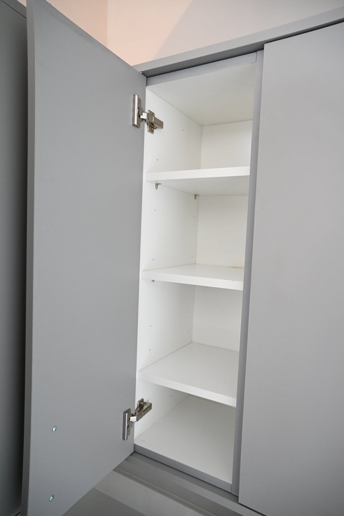 Wren Autograph Ash Grey Silk Kitchen
