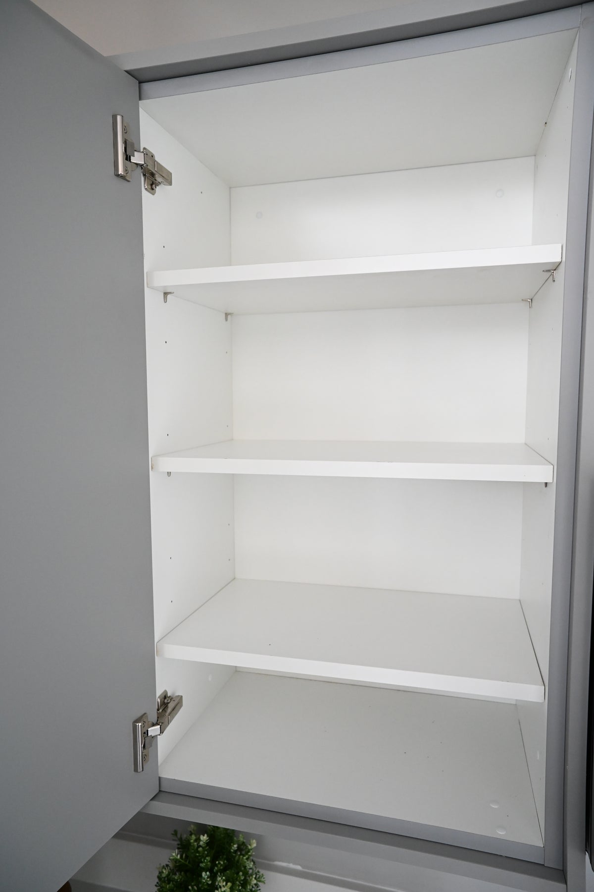 Wren Autograph Ash Grey Silk Kitchen