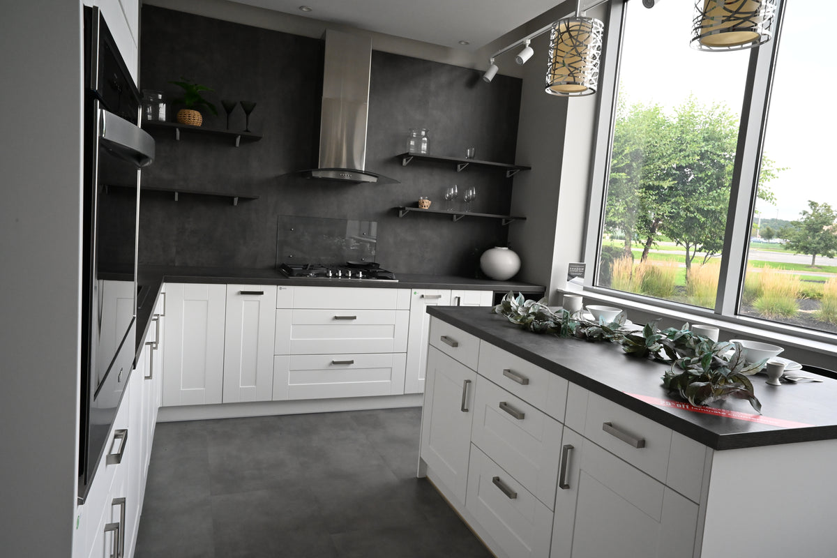 Wren Shaker Classic White Matte Kitchen