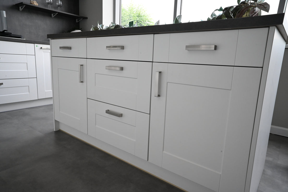 Wren Shaker Classic White Matte Kitchen