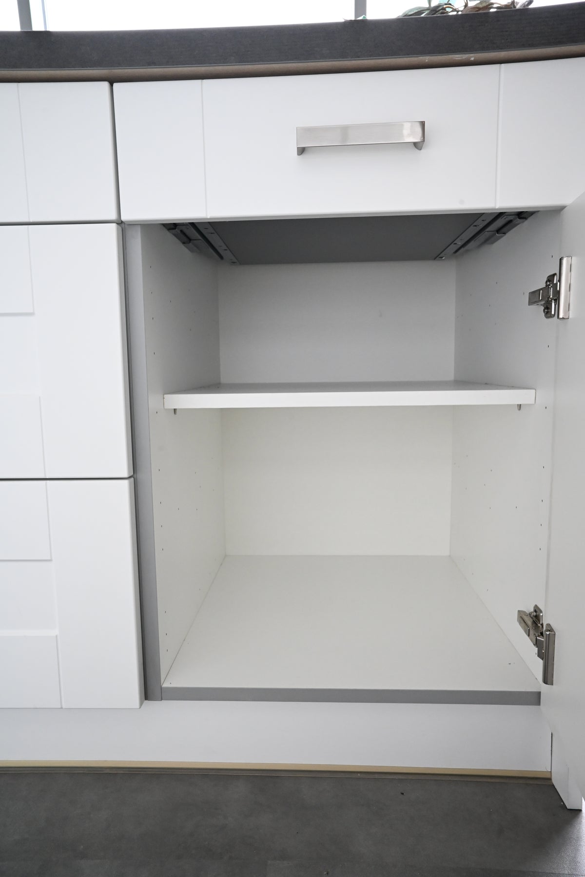Wren Shaker Classic White Matte Kitchen