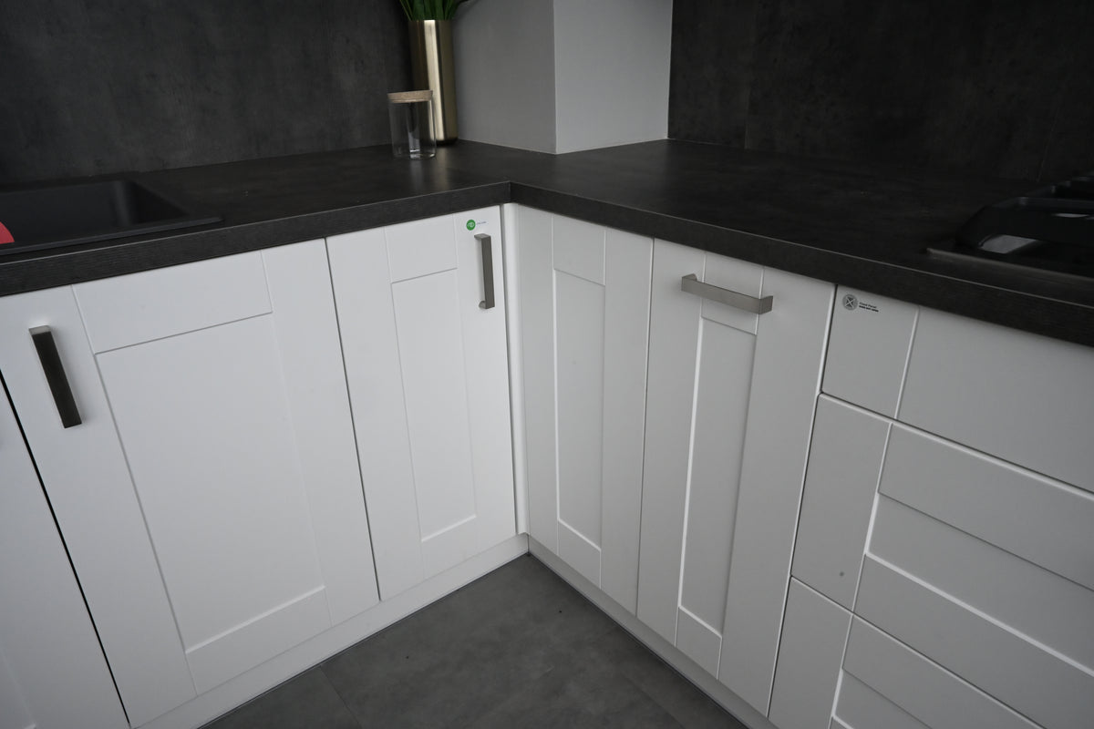 Wren Shaker Classic White Matte Kitchen