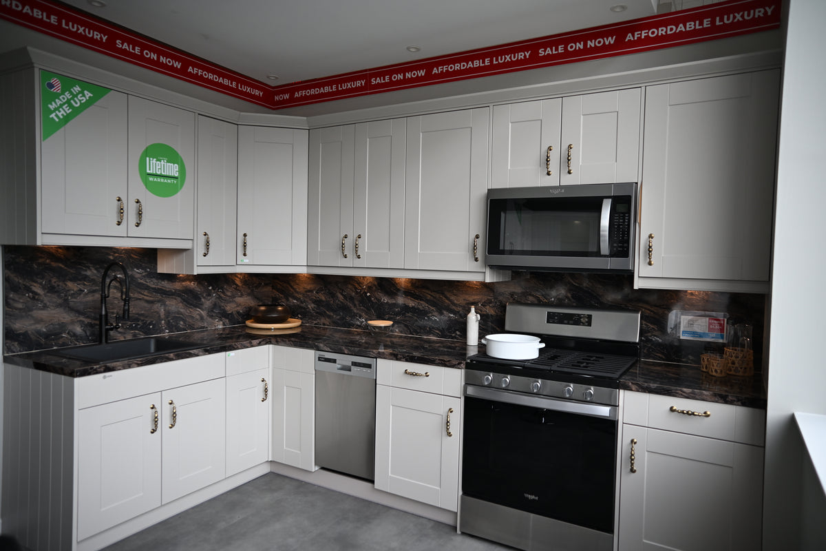 Wren Shaker Classic Cashmere Matte Kitchen