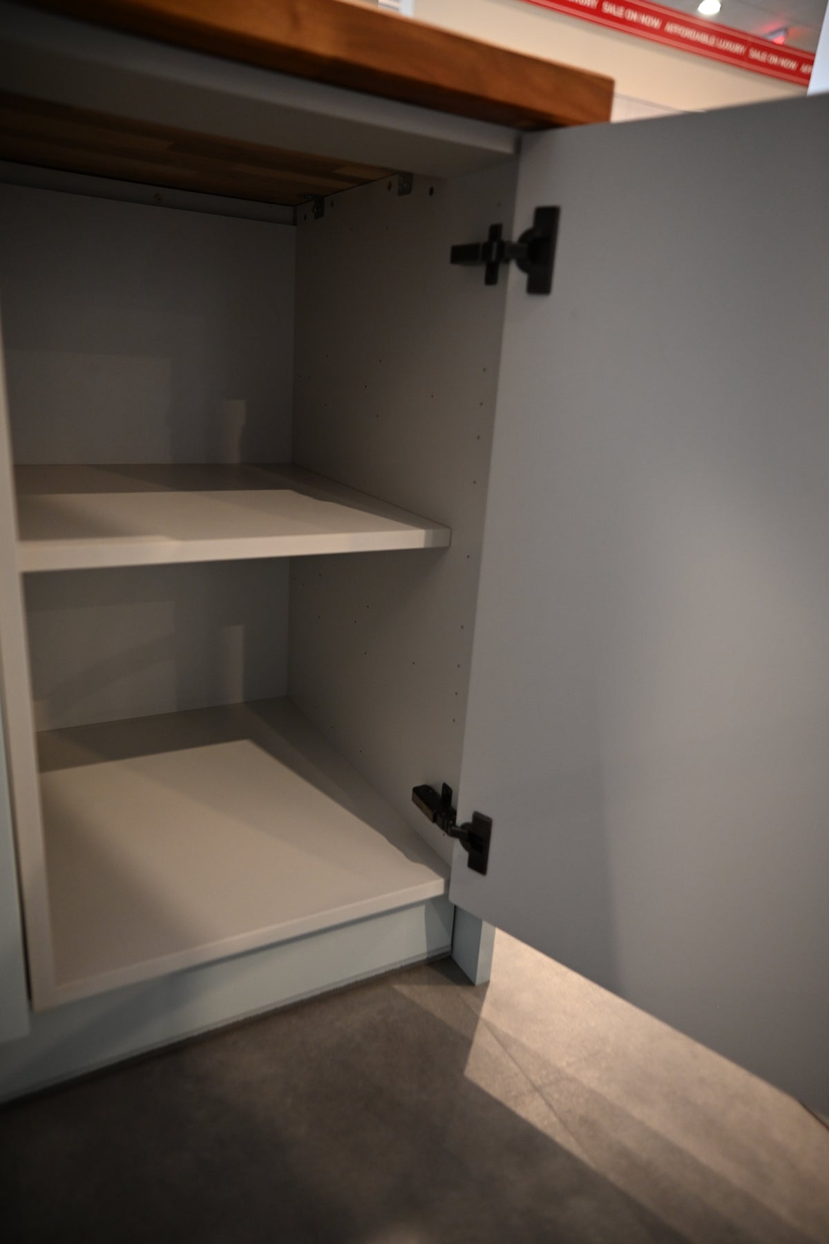 Wren Shaker Off White Matte Kitchen
