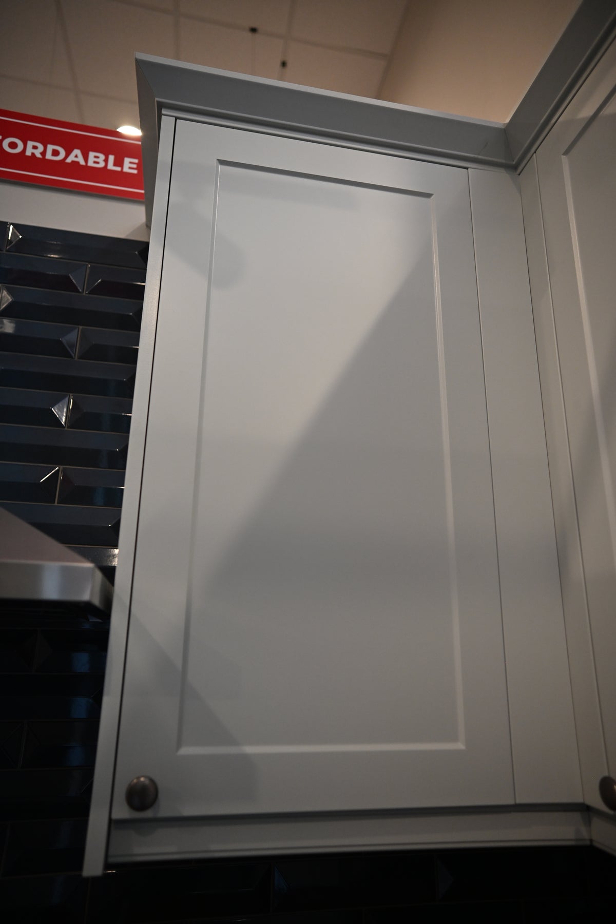 Wren Shaker Off White Matte Kitchen
