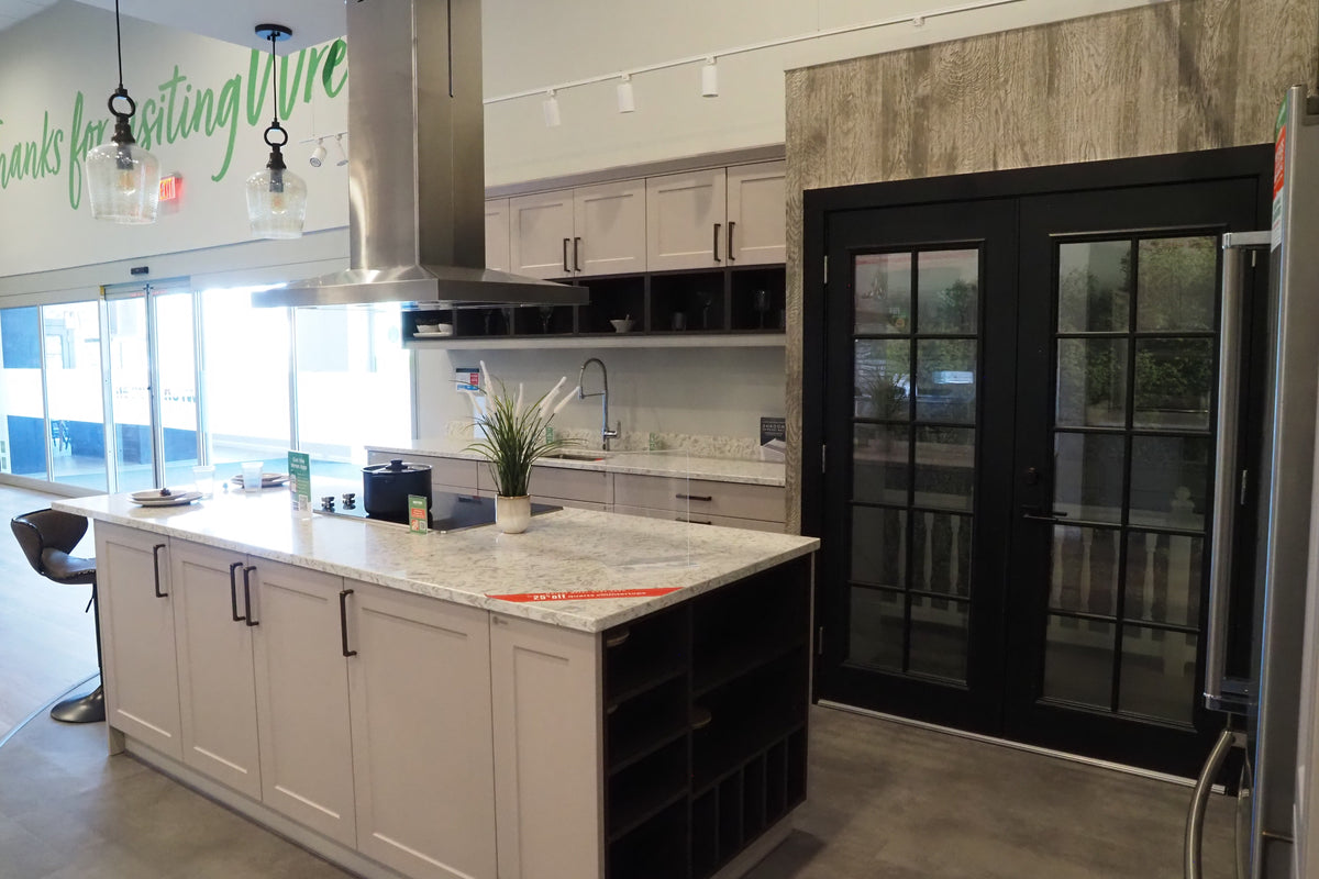 Wren Infinity Plus Shaker Chelsea Juratek Cashmere Matte Kitchen
