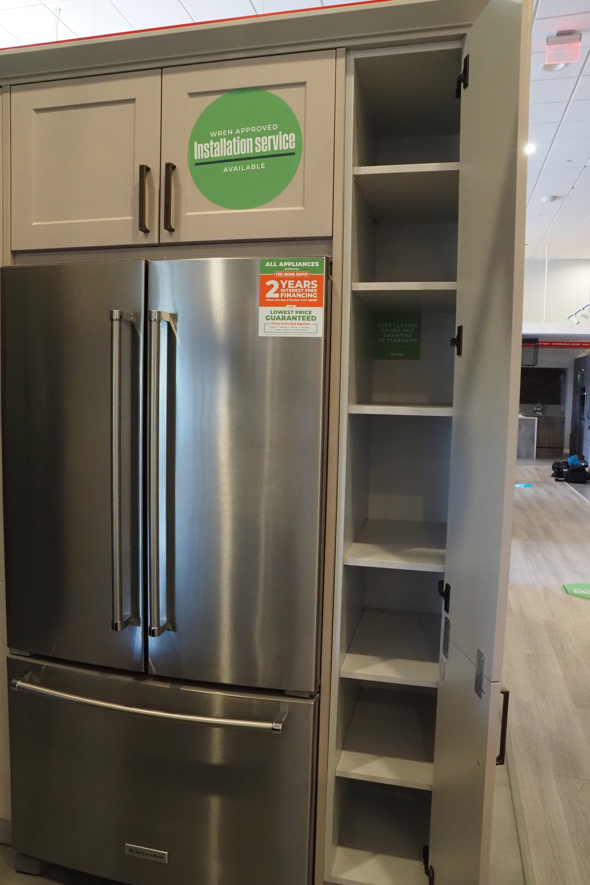 Wren Infinity Plus Shaker Chelsea Juratek Cashmere Matte Kitchen