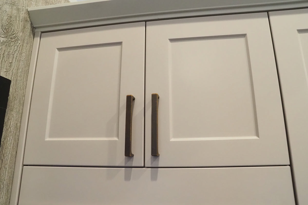 Wren Infinity Plus Shaker Chelsea Juratek Cashmere Matte Kitchen