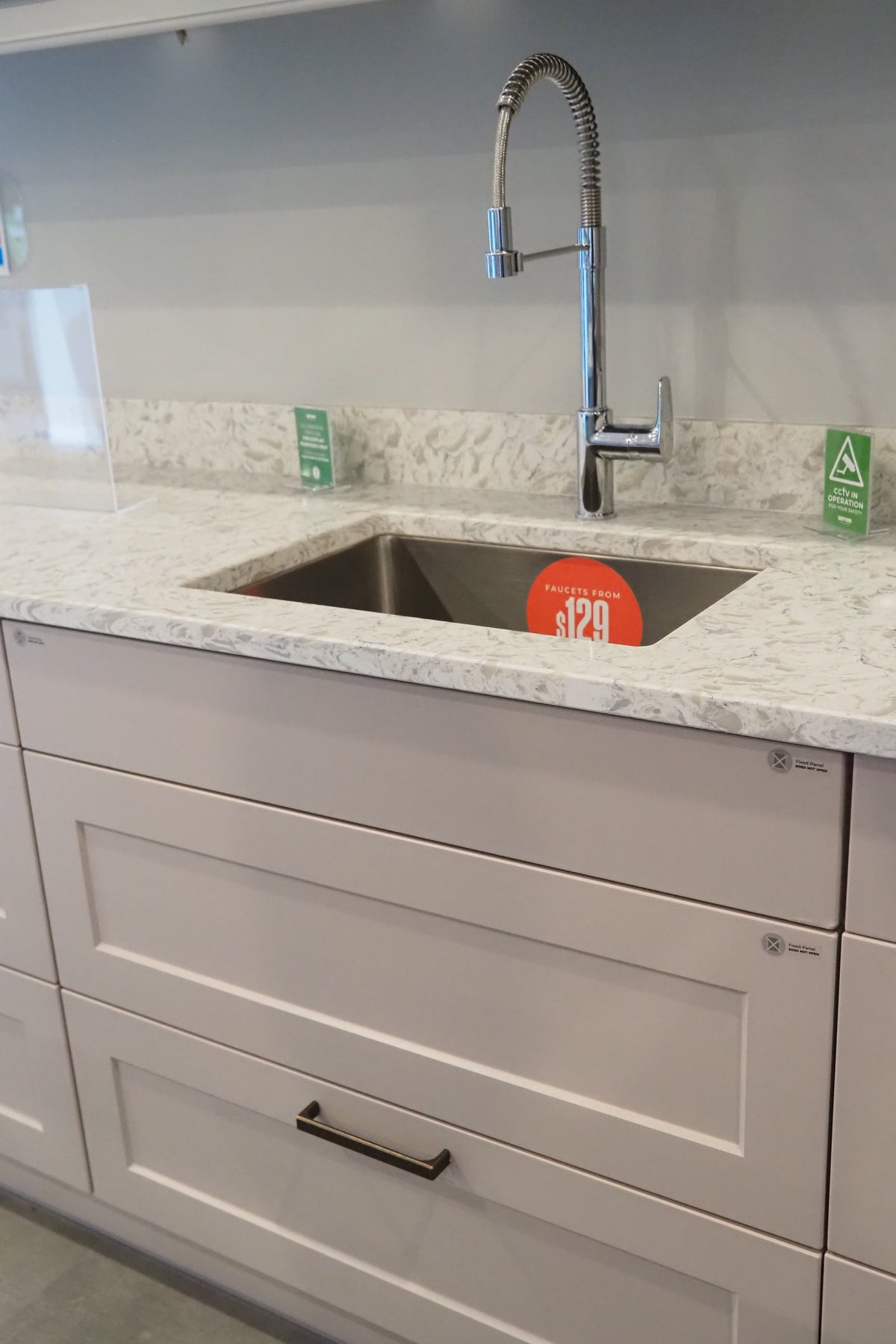 Wren Infinity Plus Shaker Chelsea Juratek Cashmere Matte Kitchen