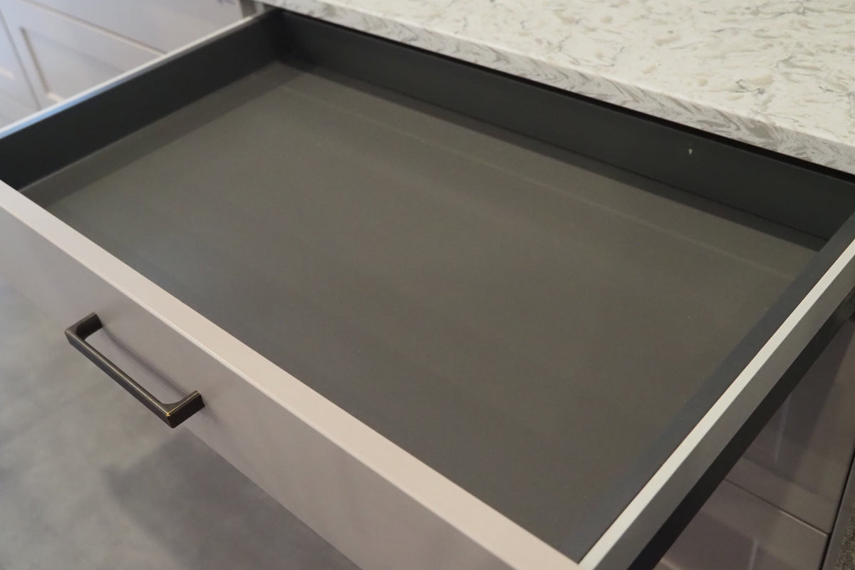 Wren Infinity Plus Shaker Chelsea Juratek Cashmere Matte Kitchen