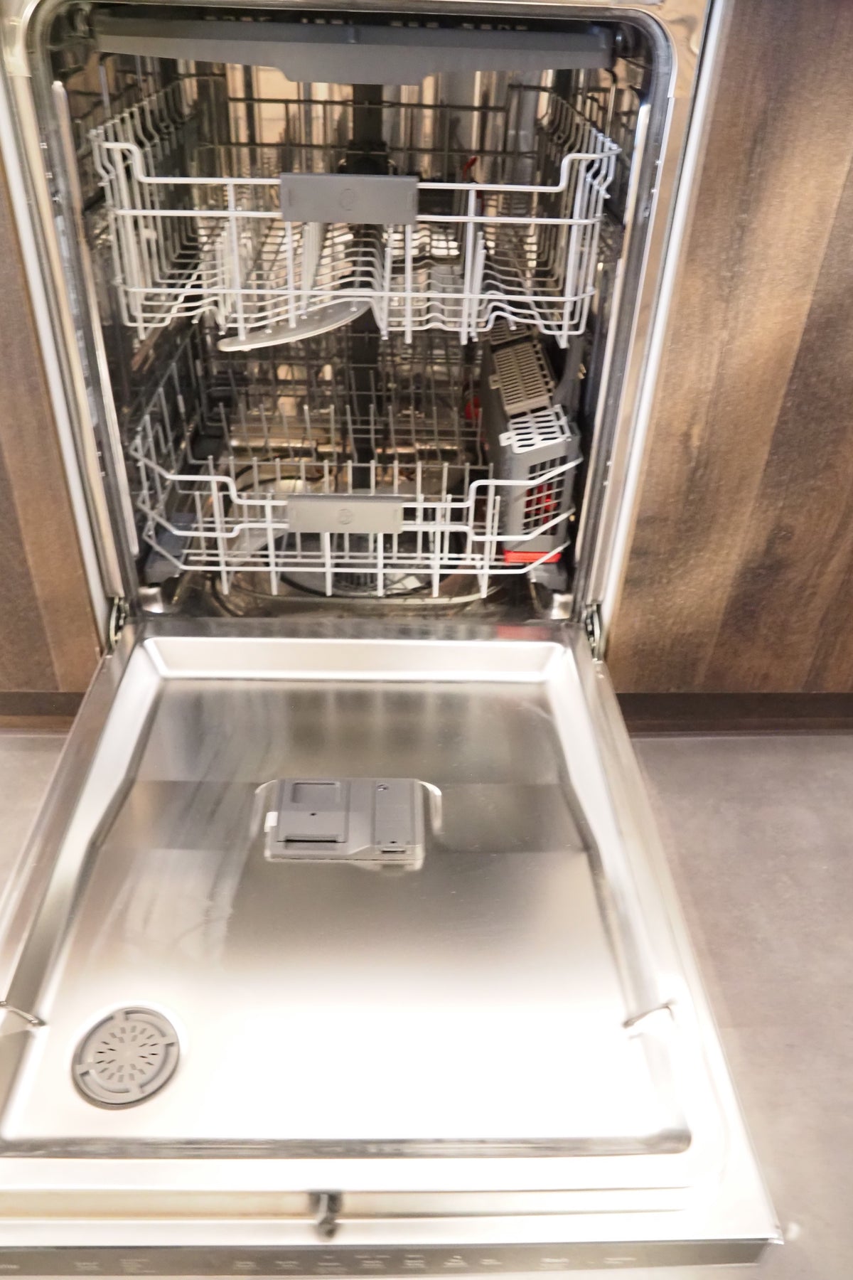 Wren Elements Swiss Oak and Italian Concrete Matte Modern Kitchen
