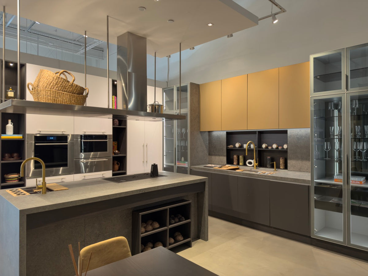 Albero Modern Industrial Kitchen with Wolf & Sub-Zero Appliances