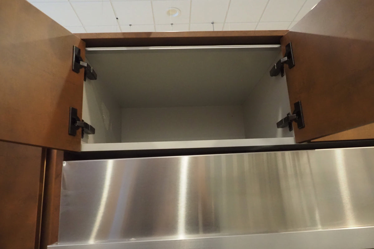 Wren Milano Modern Kitchen with Island & JennAir Appliances