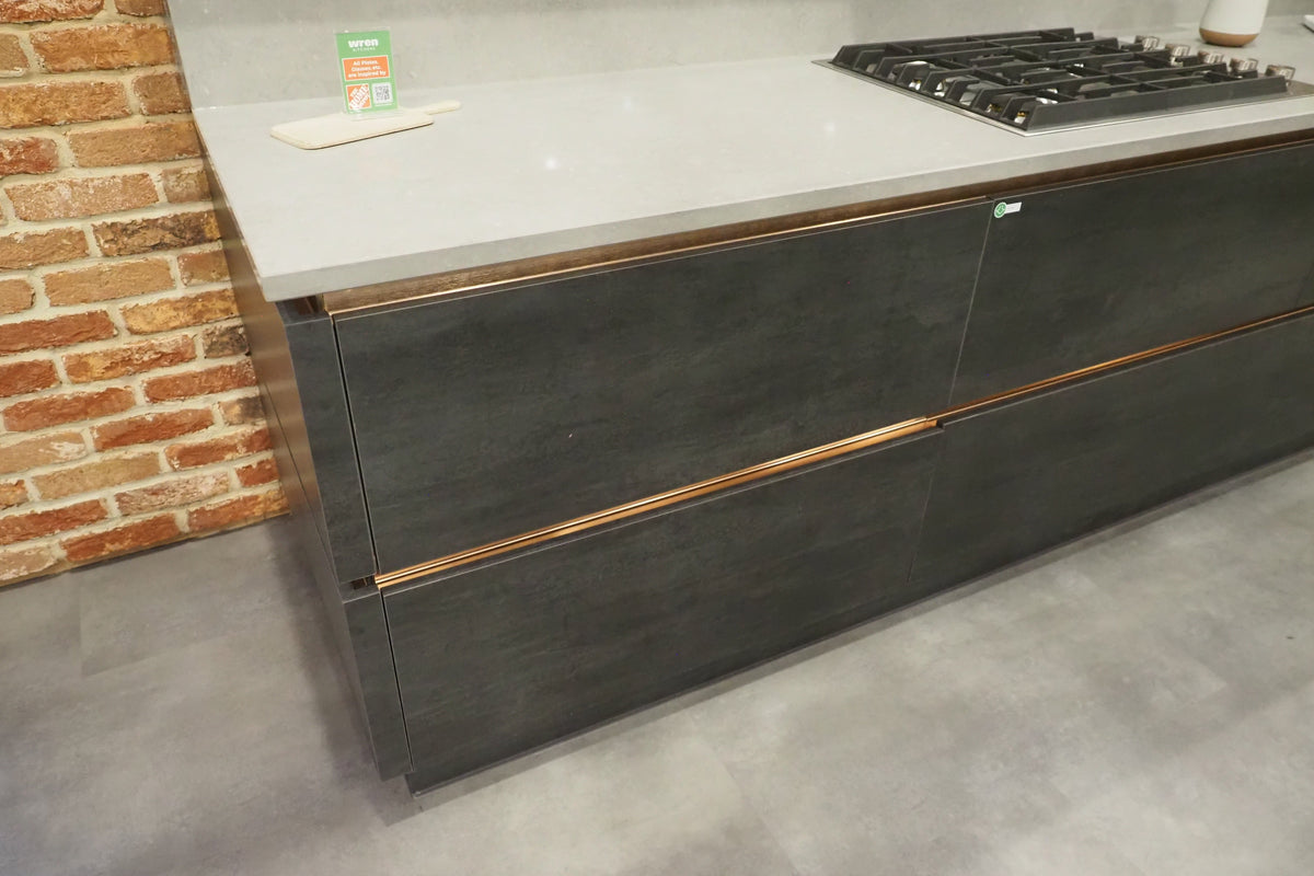 Wren Milano Modern Kitchen with Island & JennAir Appliances