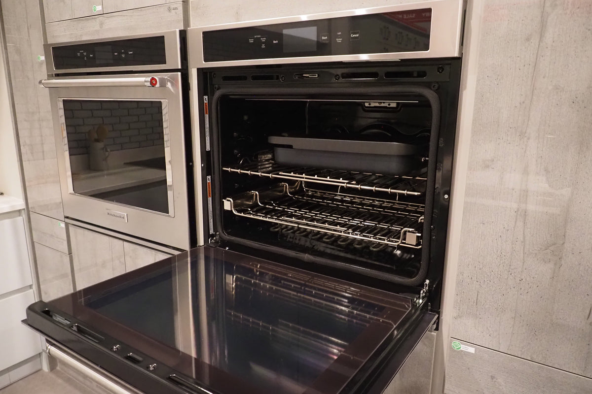 Wren Milano Modern Kitchen with Island & Appliances