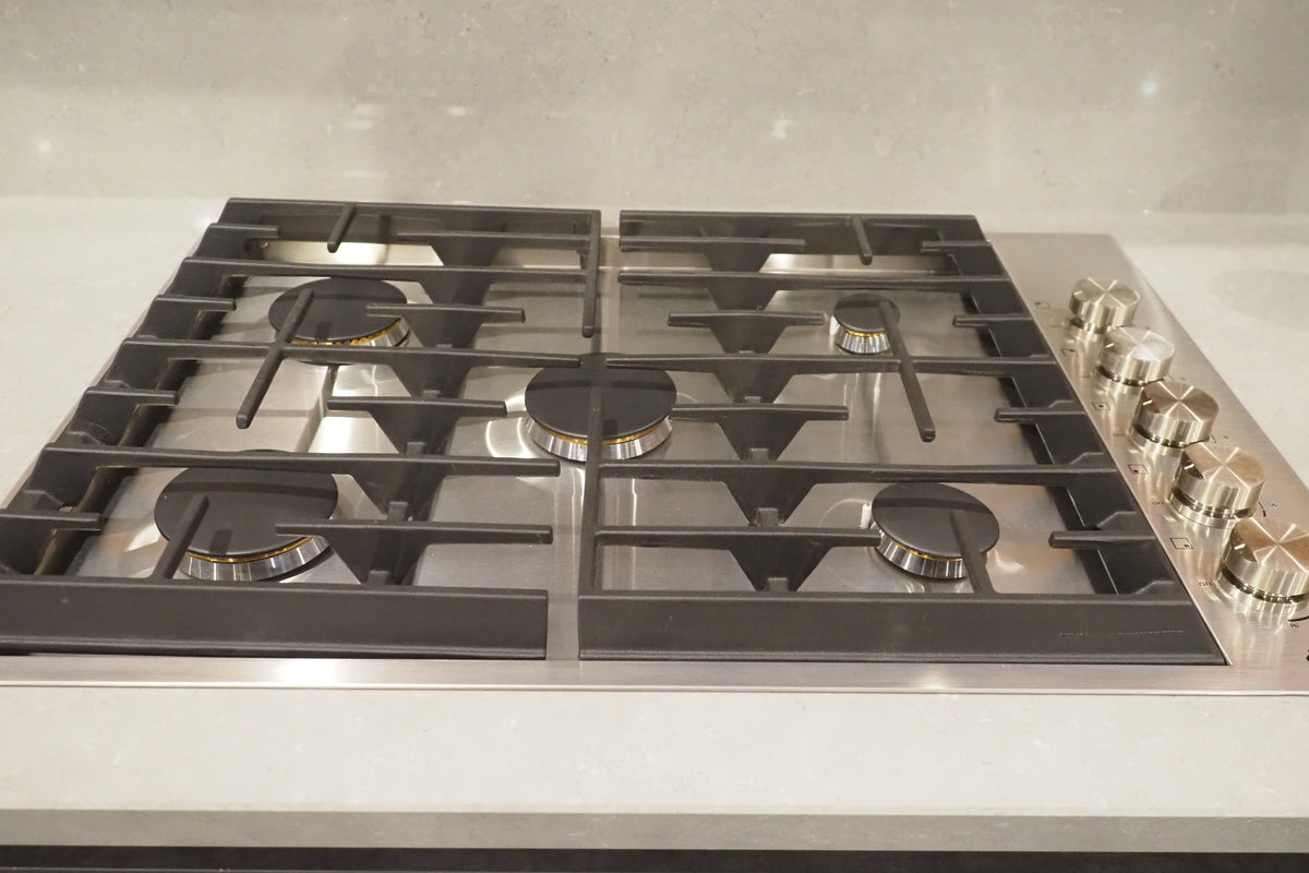 Wren Milano Modern Kitchen with Island & JennAir Appliances