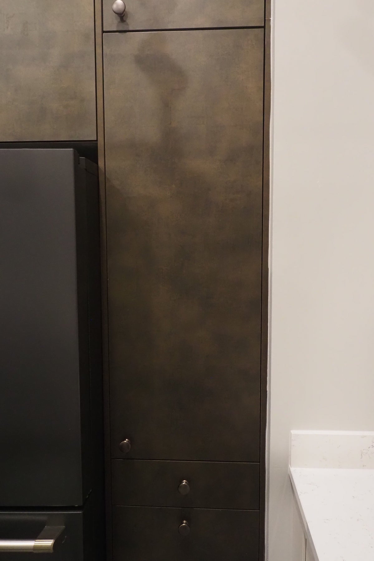 Wren Shaker Forest Classic and Metallic Bronze Matte Kitchen