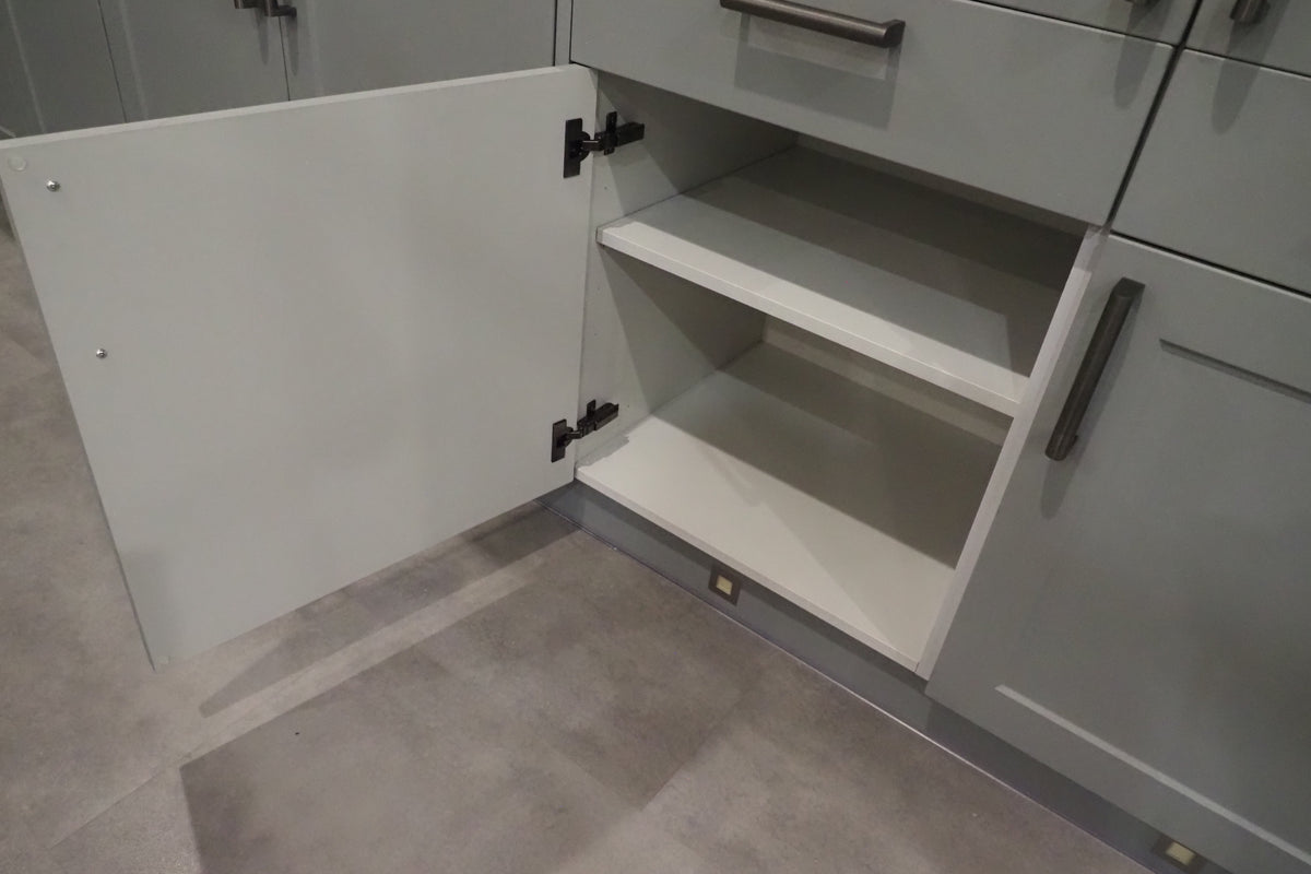 Wren Shaker Chelsea Juratek Dove Gray Matte Kitchen
