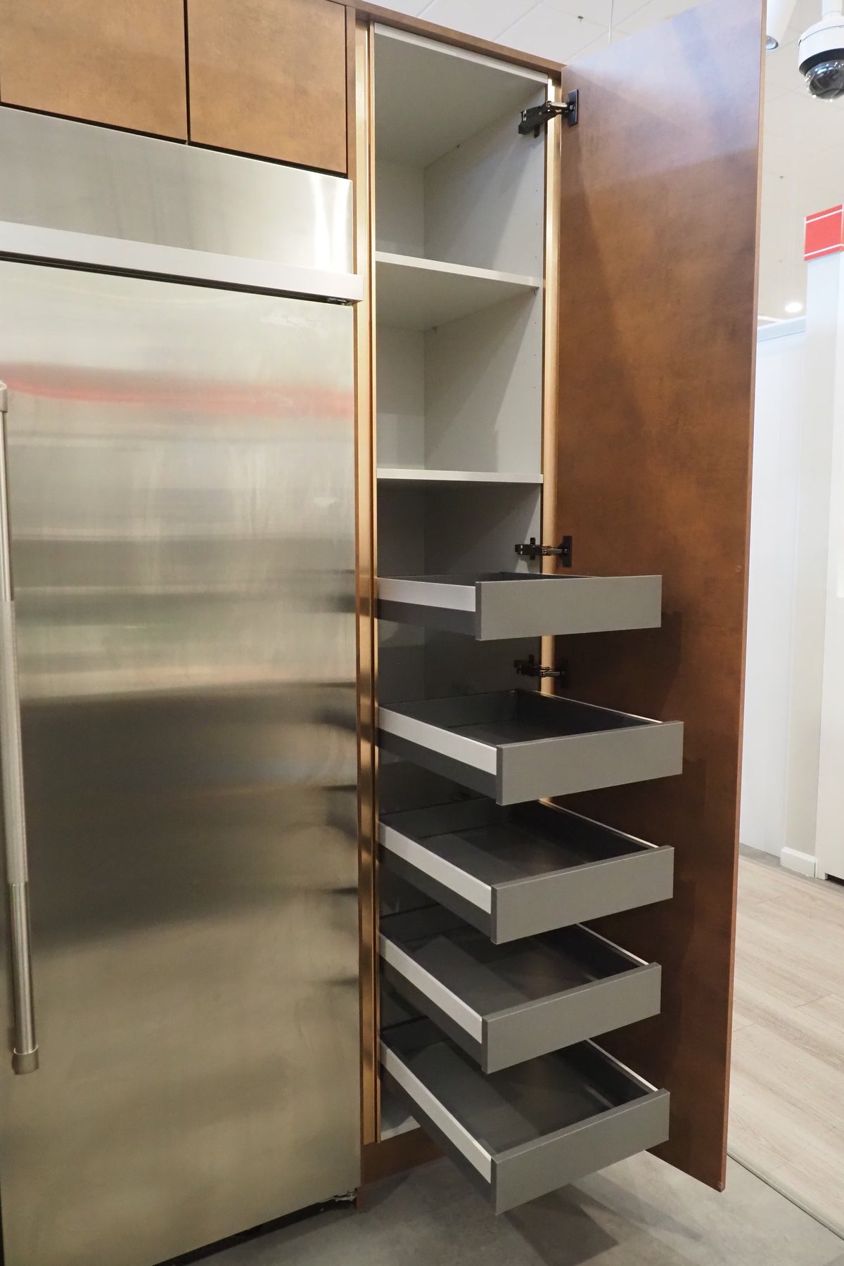 Wren Milano Modern Kitchen with Island & JennAir Appliances