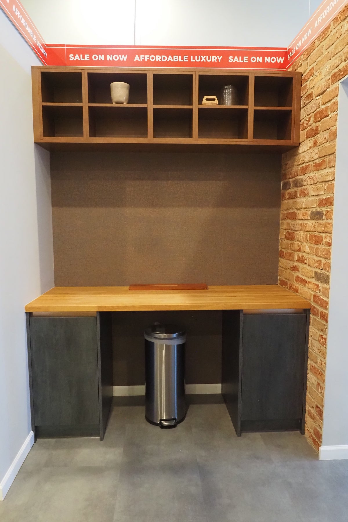 Wren Milano Modern Kitchen with Island & JennAir Appliances