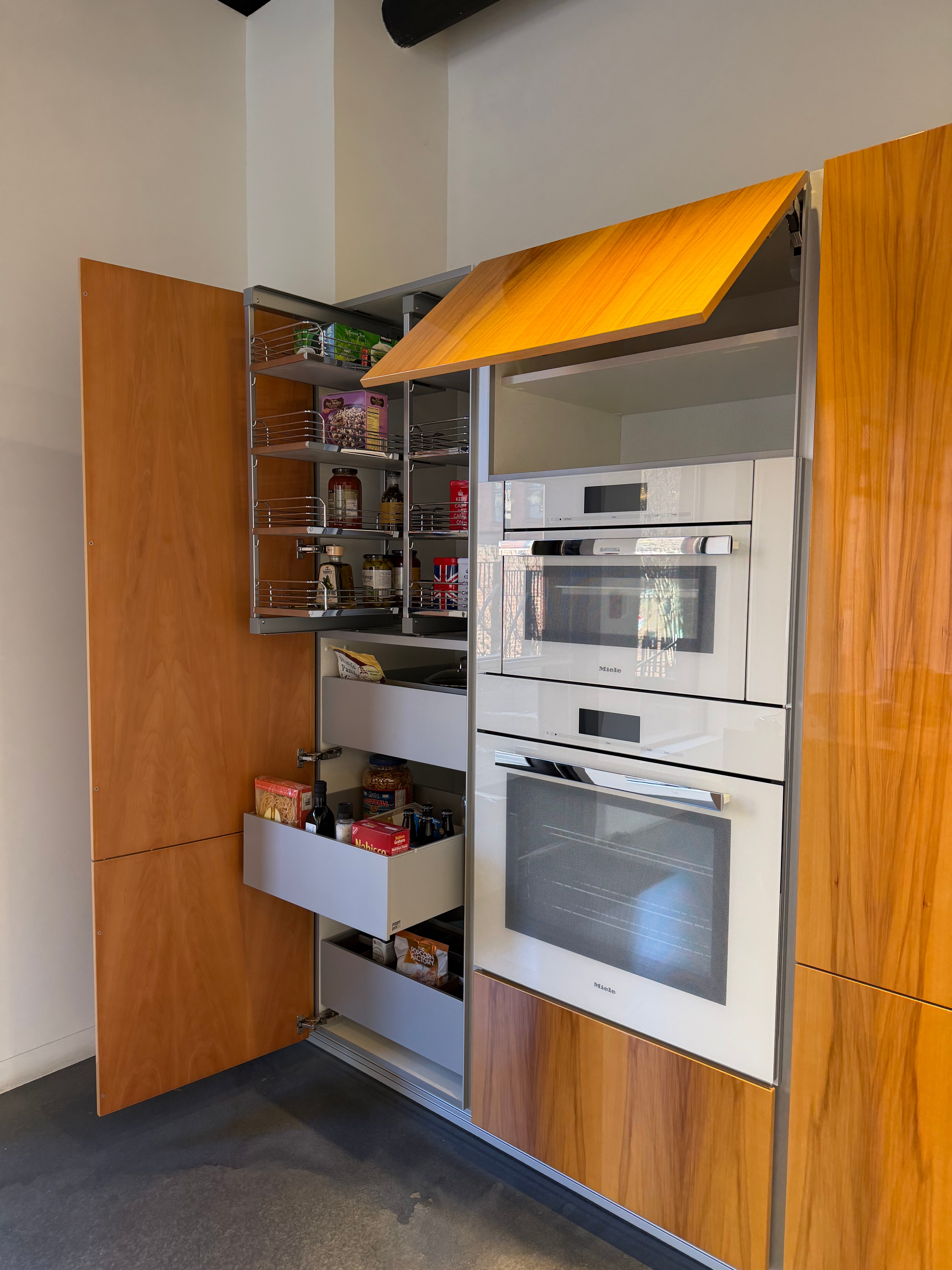 Poggenpohl Segmento Modern White & Wood Veneer Kitchen with Miele Appliances