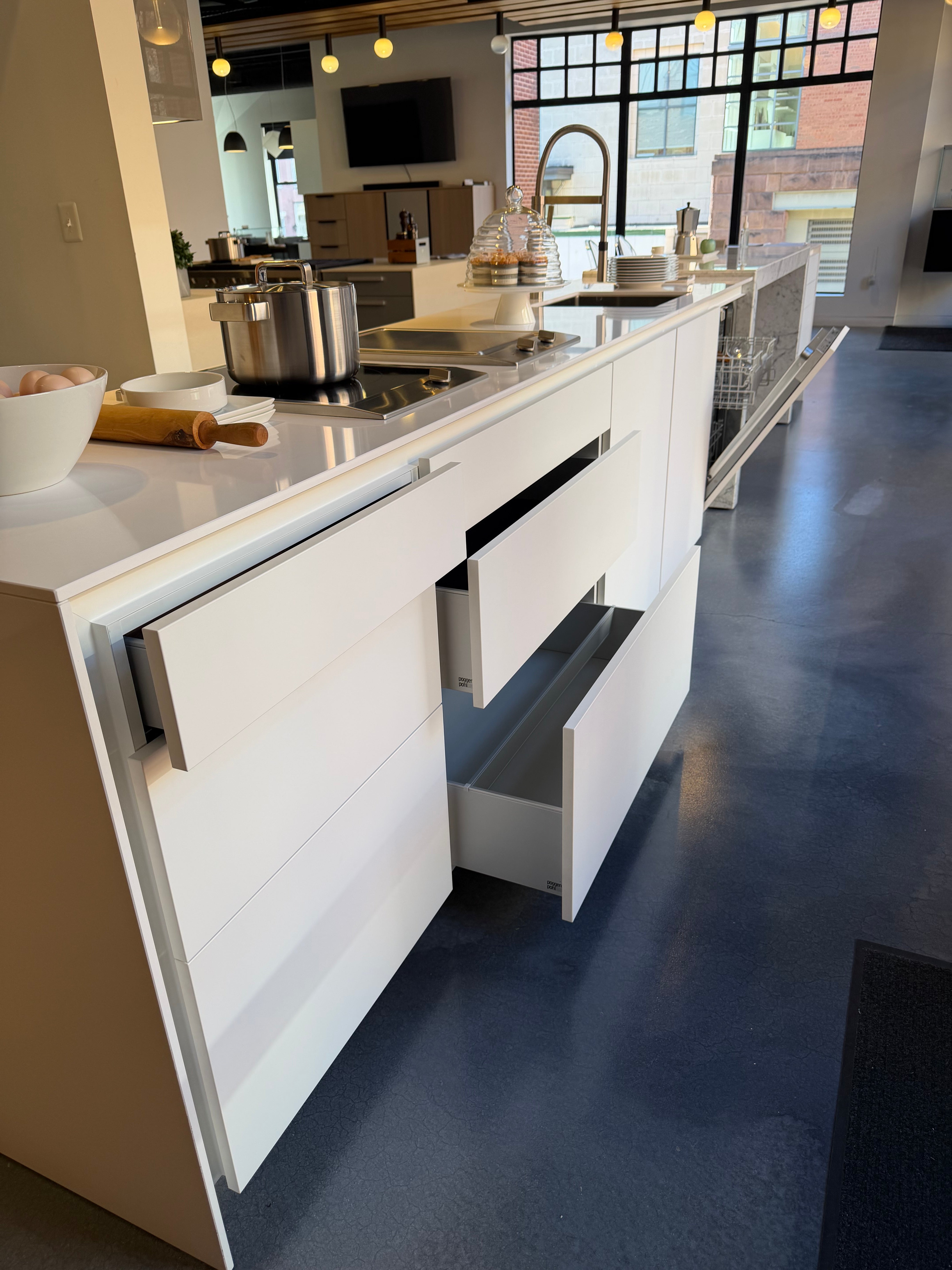 Poggenpohl Segmento Modern White & Wood Veneer Kitchen with Miele Appliances