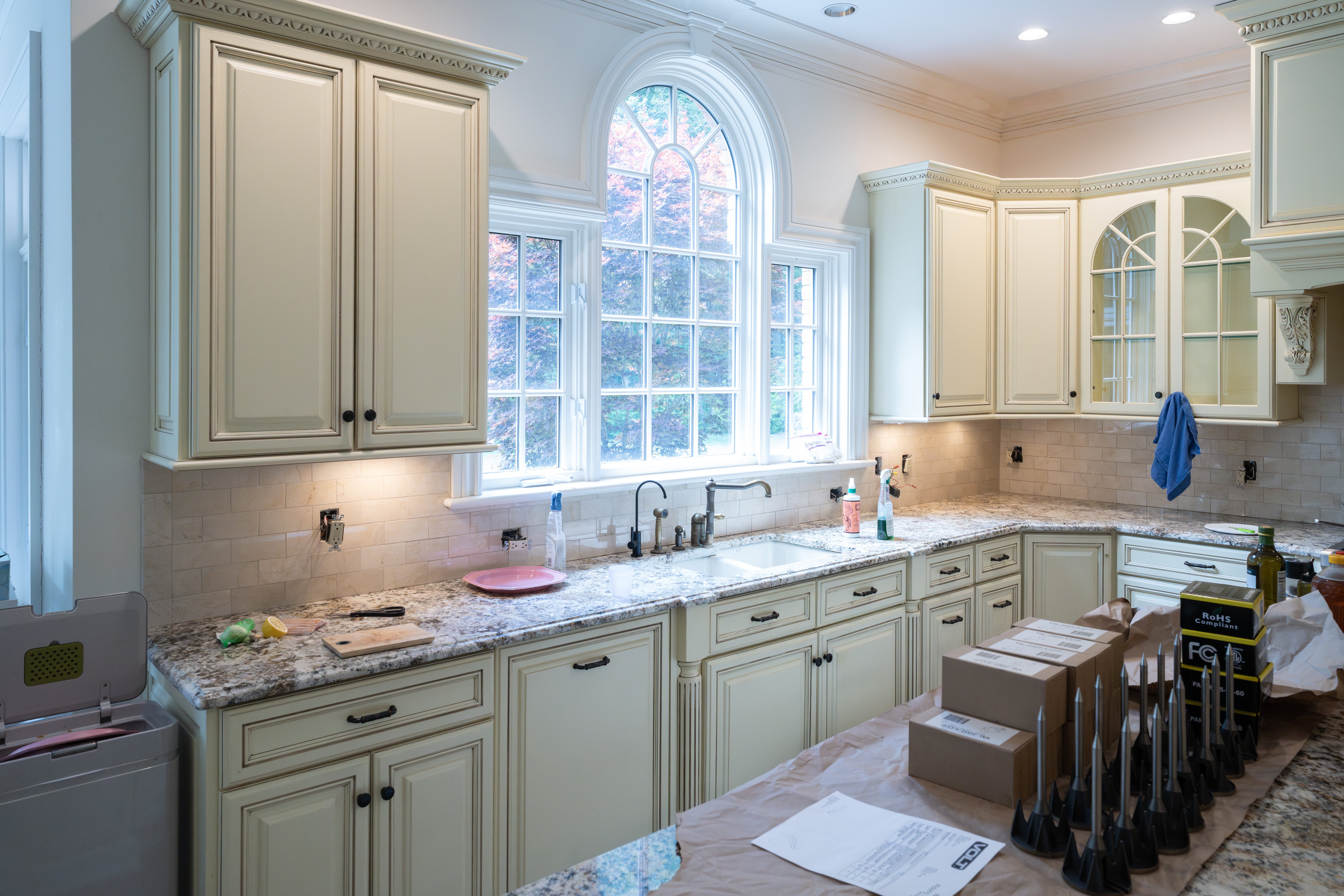 “The Ashbourne” Traditional Muted Cream Kitchen with Island & Desk Area