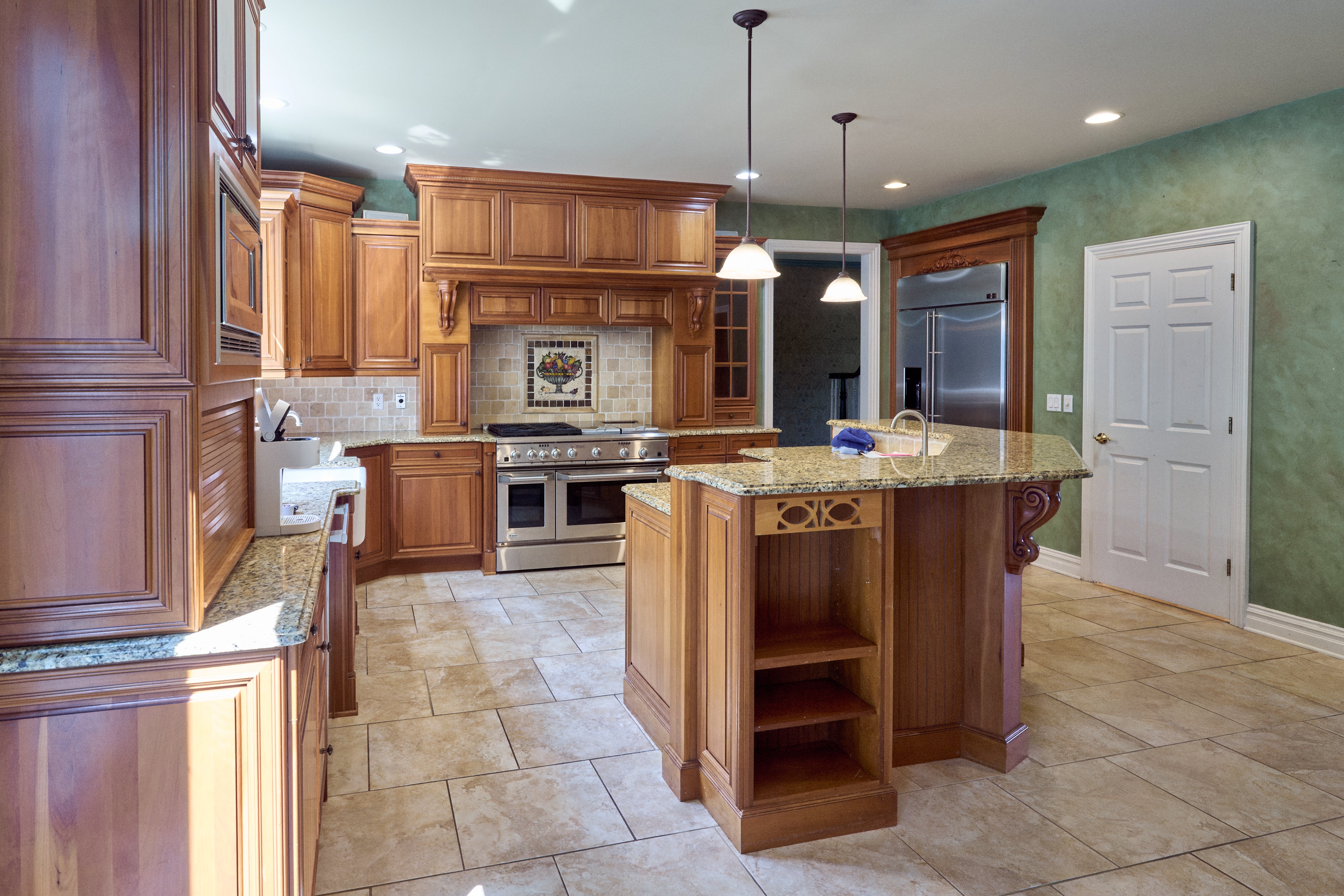 "The Oakridge" Traditional Classic Wooden Kitchen Suite