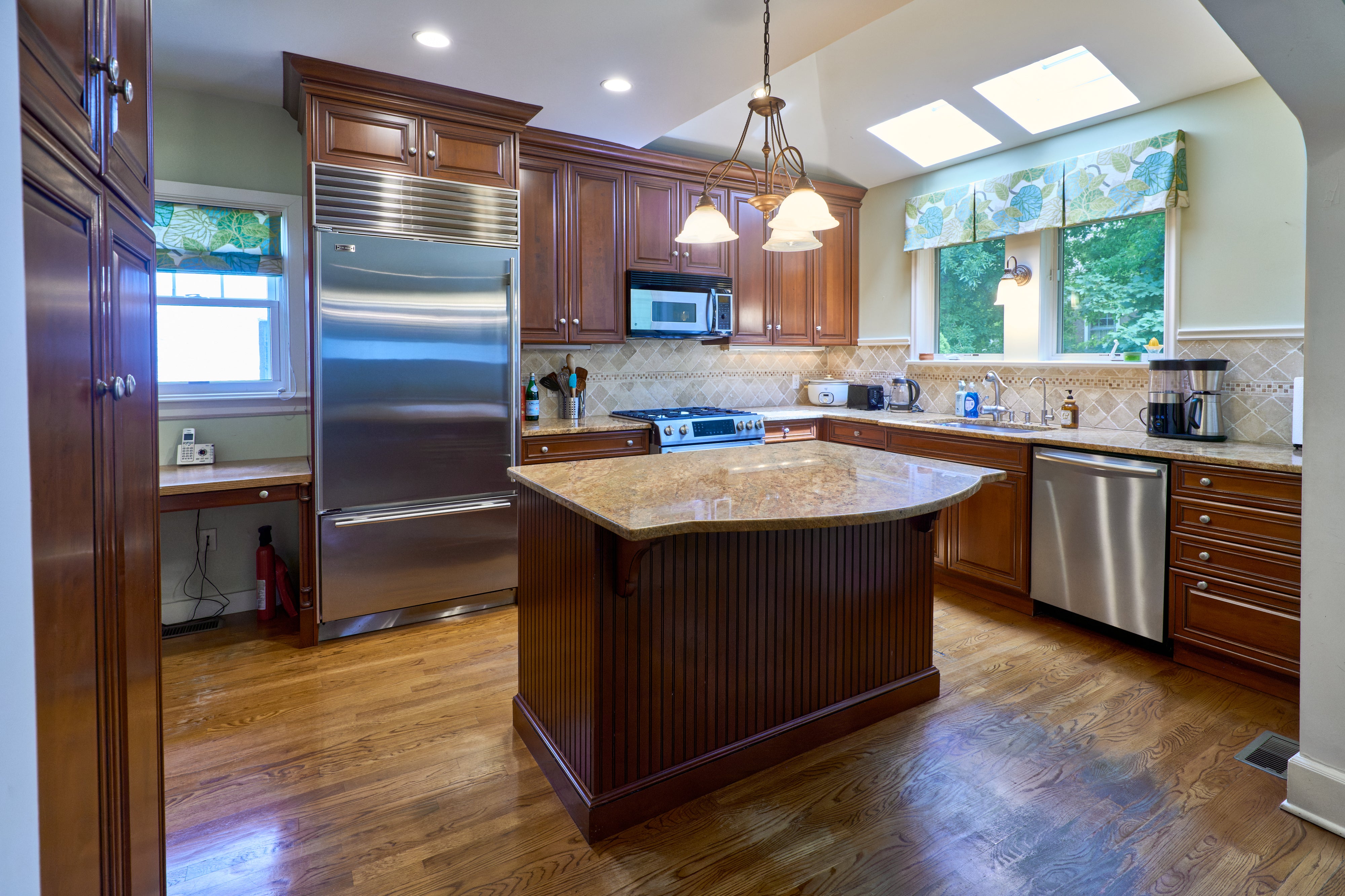 Brookhaven Traditional Wooden Kitchen with Island & Sub-Zero Refrigerator