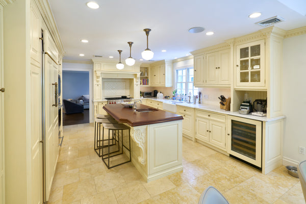 Cuisine André Julien Traditional Mannequin Cream Kitchen with Island
