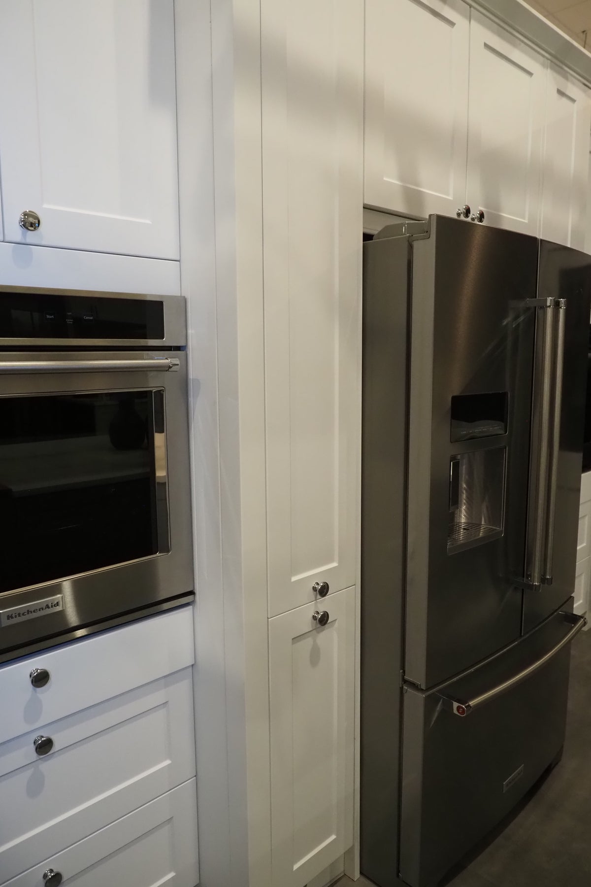 Wren Shaker White & Grey Matte Kitchen with KitchenAid Appliances