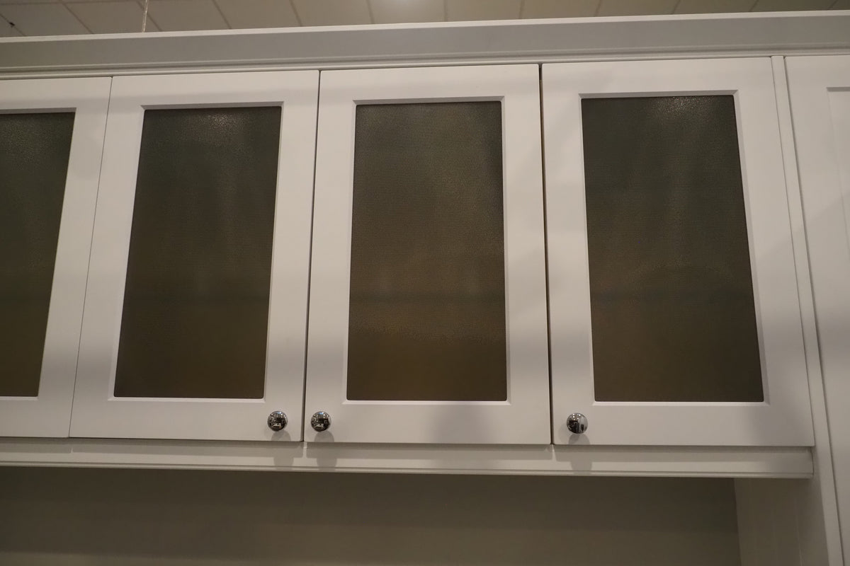 Wren Shaker White & Grey Matte Kitchen with KitchenAid Appliances