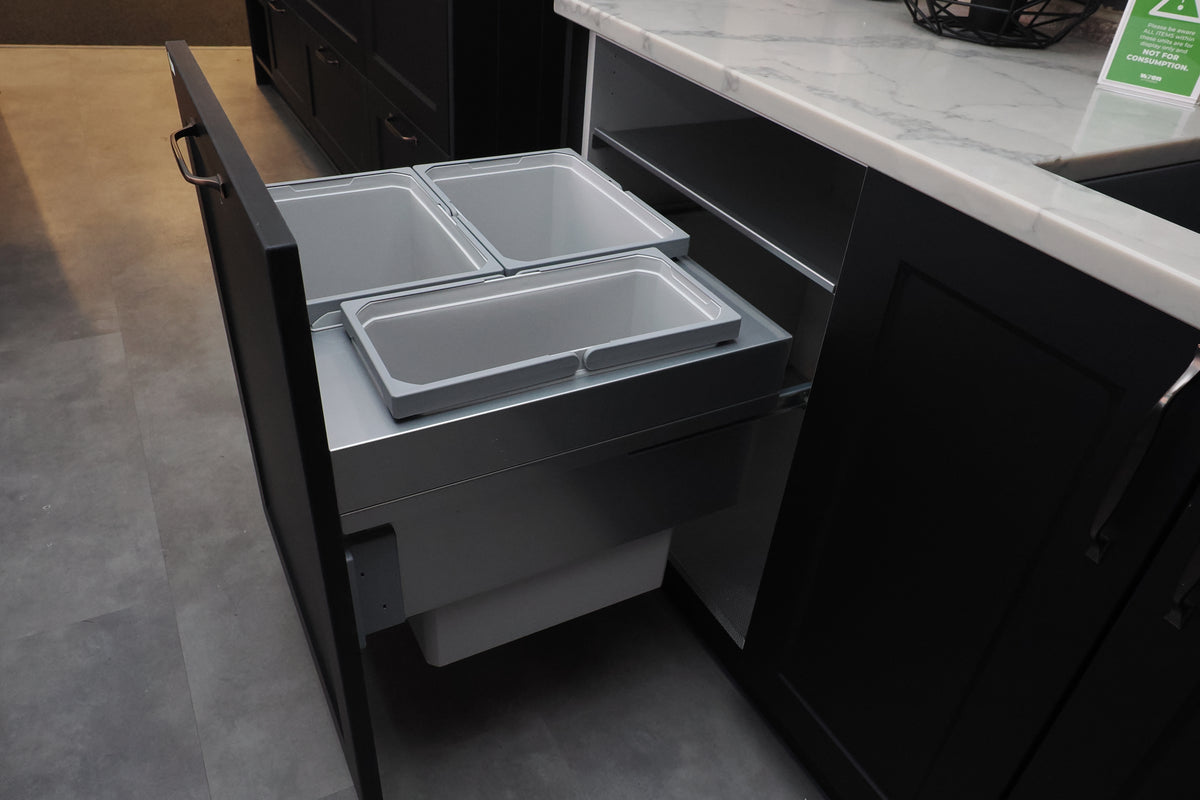 Wren Shaker Chelsea Juratek Black Kitchen with Island