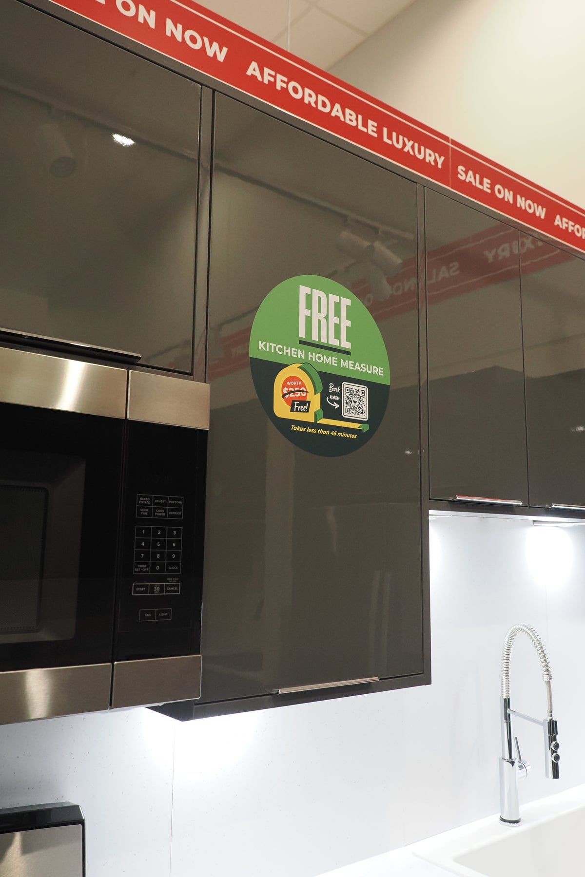 Wren Autograph Lava Gray Gloss Kitchen